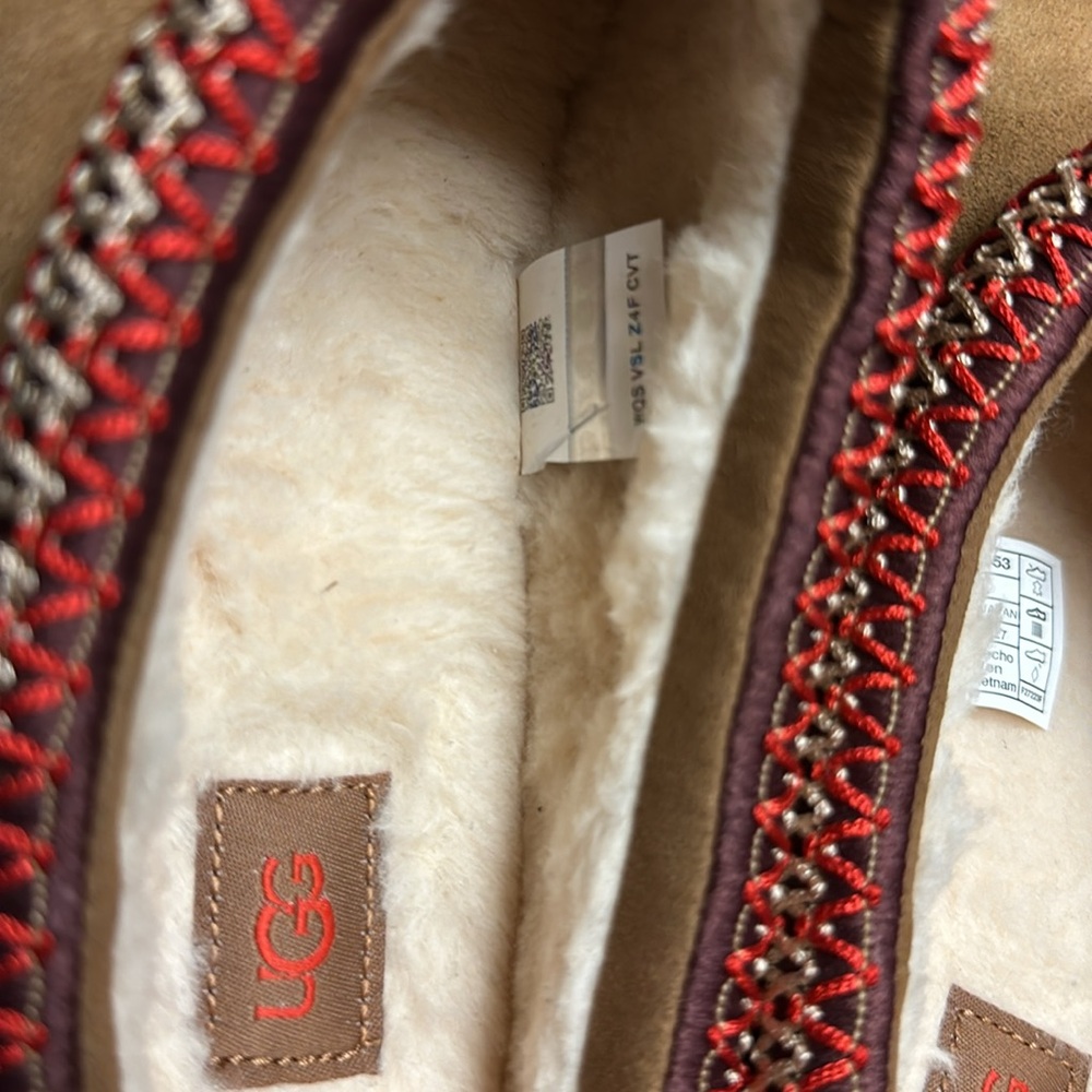 Ugg Tazz Platform Clog Slippers Size 10 - image 7